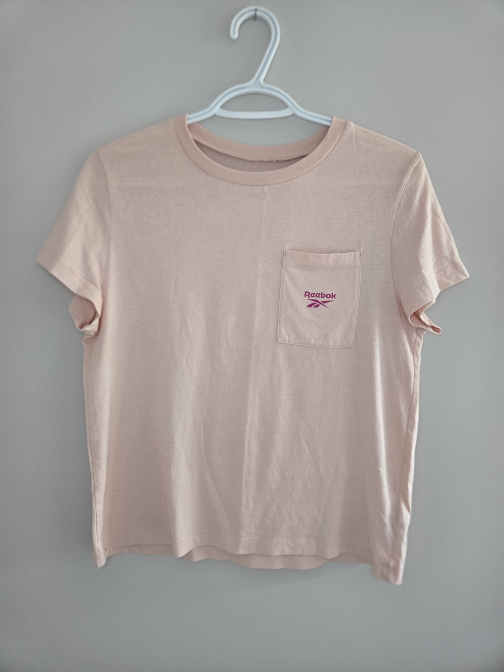 Reebok Light Pink Short Sleeve Pocket Tshirt - New